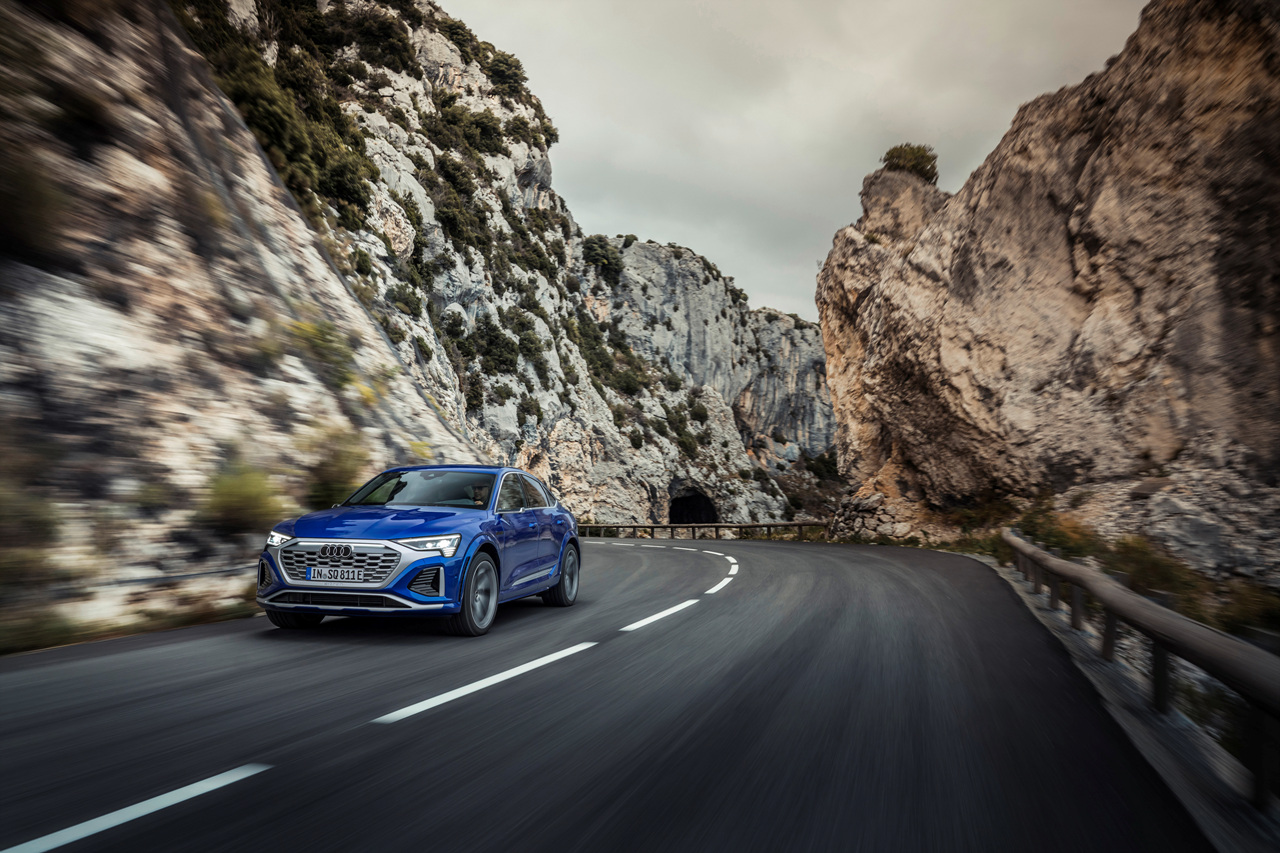 아우디 SQ8 스포트백 e-트론 리스 렌트 가격 정보